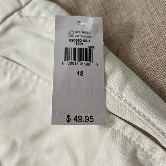 GAP Off White High Rise Pleated Khaki Shorts/NWT/12 - Picture 6 of 12